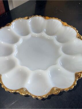 Vintage Anchor Hocking White and Gold Scalloped Egg Serving Tray